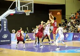 cba赛场爆发激烈冲突视频 cba赛场爆发激烈冲突视频